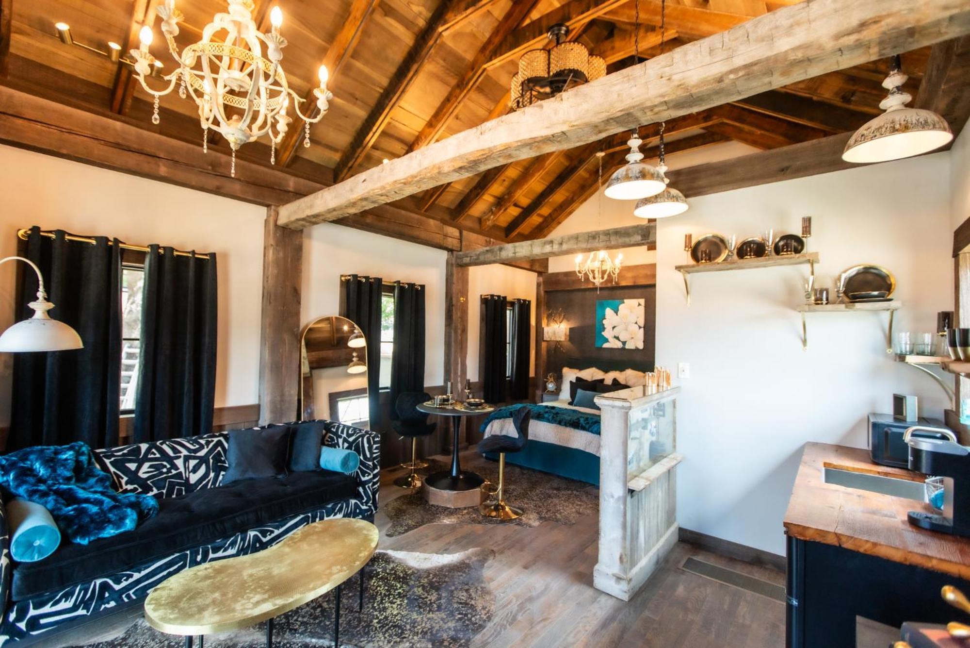 Barnwood Village Уайт-Салфер-Спрингс Экстерьер фото